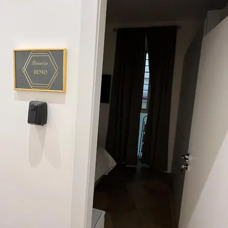 Lejlighed Luxury Apartments, Piazza Di Spagna Rom